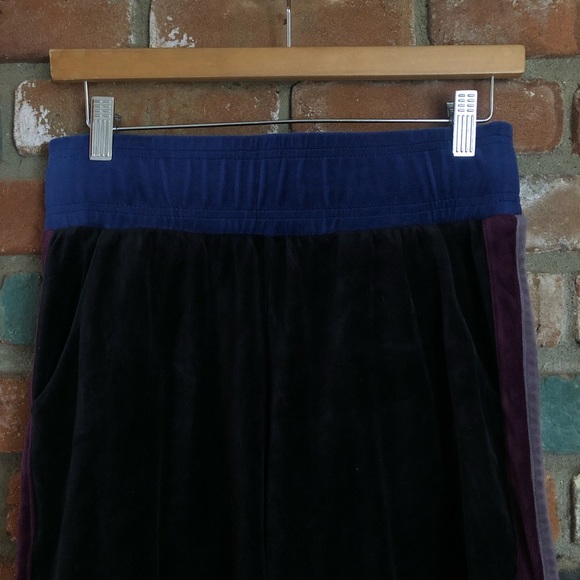 Fabletics Georgina Edith Velour 2-piece Sweater and Pants Set - Picture 11 of 14